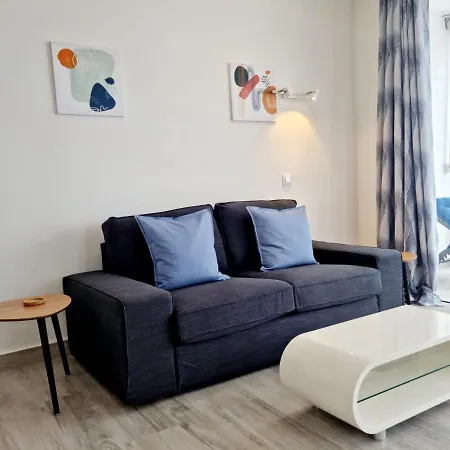 Oceanview Apartment *